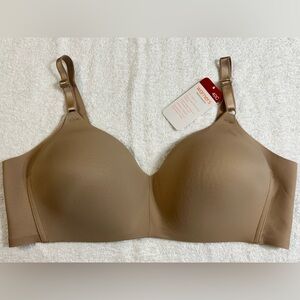 New! Warners Blissful Benefits Lightly Lined Wireless Bra Size 40 C